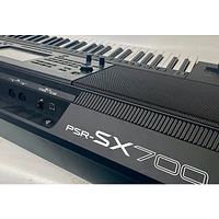 Used Yamaha PSR SX700 Arranger Keyboard