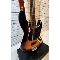 Used Squier Classic Vibe 1960s Jazz Bass Fretless