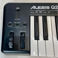 Used Alesis Q25 25 Key MIDI Controller