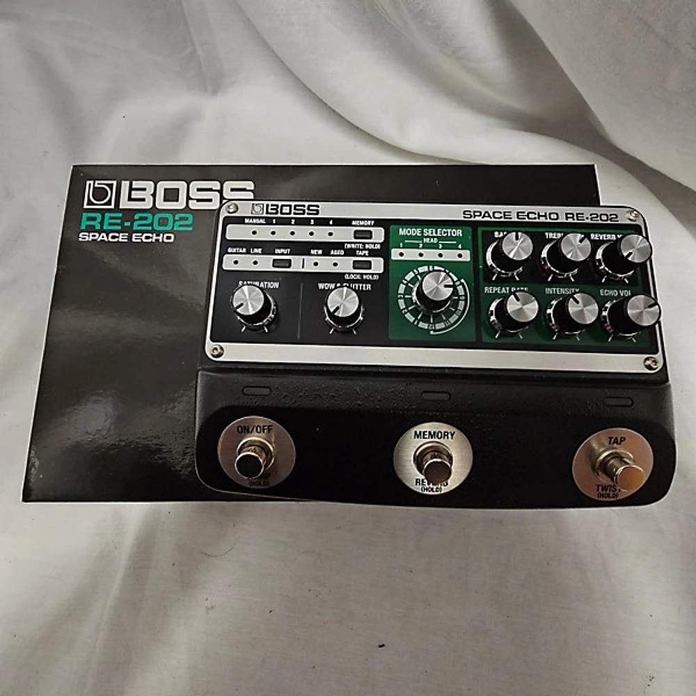 Used BOSS RE202 Effect Pedal