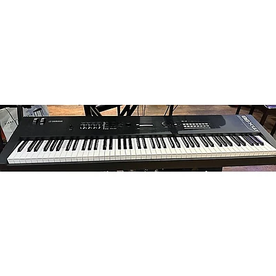 Used Yamaha MX88 Synthesizer