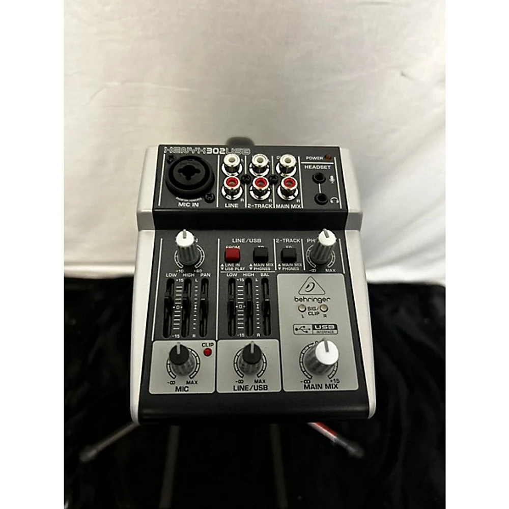 Used Behringer XENYX302USB Audio Interface