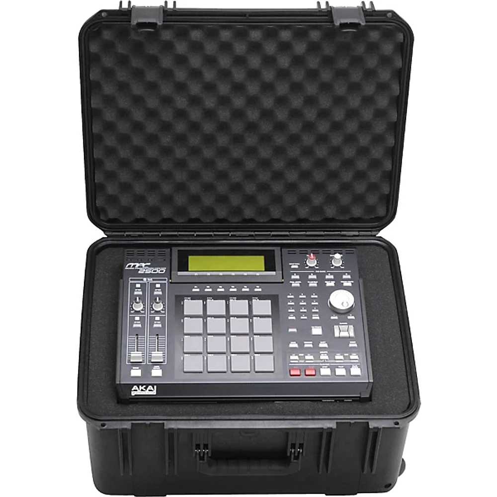 Open Box SKB 3I-2015-10B-D Mil-Std Waterproof Rolling Case Level 1 10 in. Cubed Foam