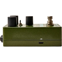 Universal Audio UAFX Brigade Chorus & Vibrato Effects Pedal Green