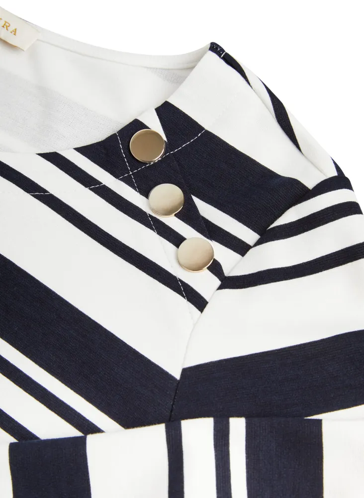 3/4 Sleeve Stripe Motif Top