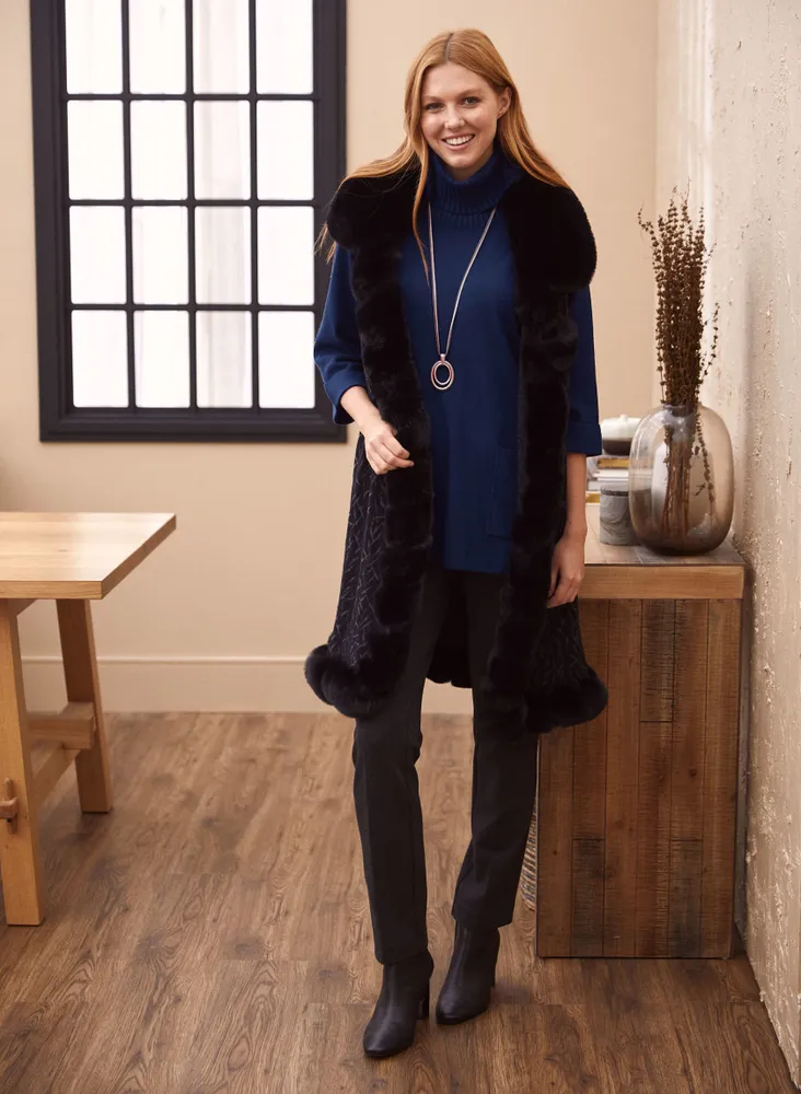 Sleeveless Faux Fur Poncho