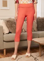 Pull-On Slim Leg Capris