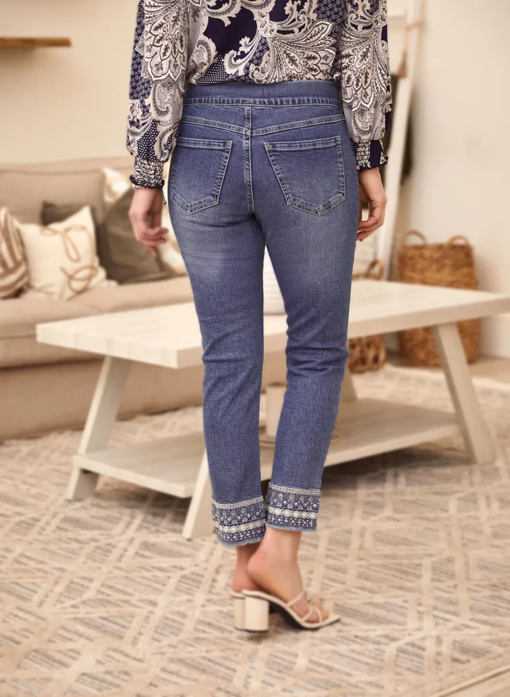 Embroidered Detail Pull-On Jeans