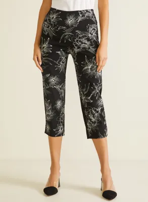 Floral Print Pull-On Capris