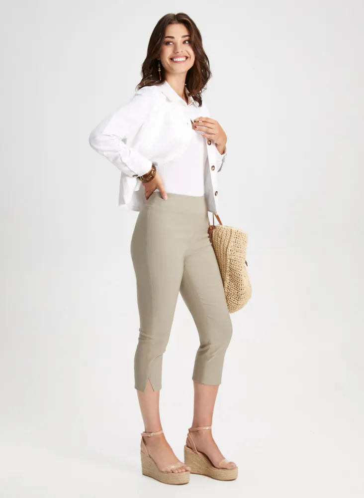 Pull-On Slit Detail Capris