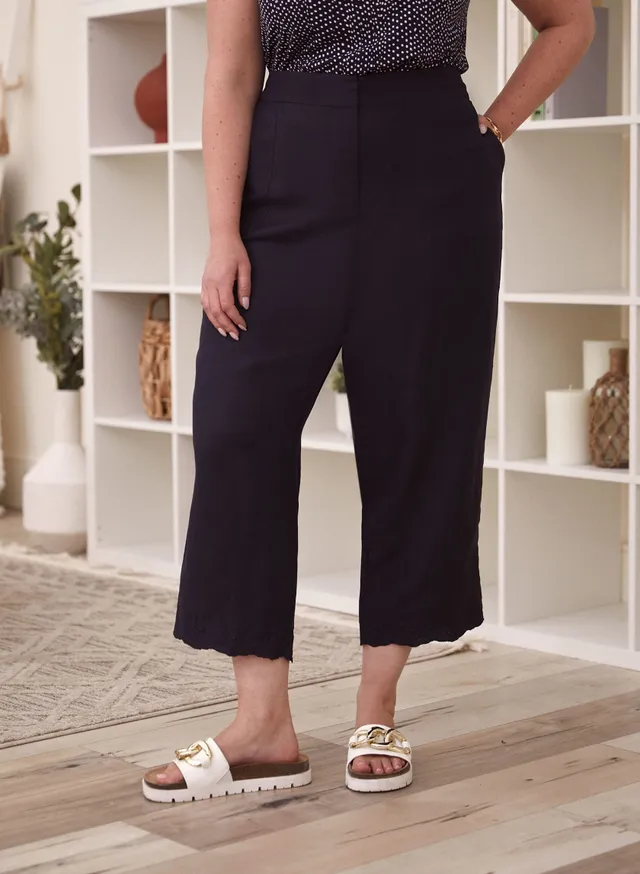 Pleated Pull-On Gaucho Pants