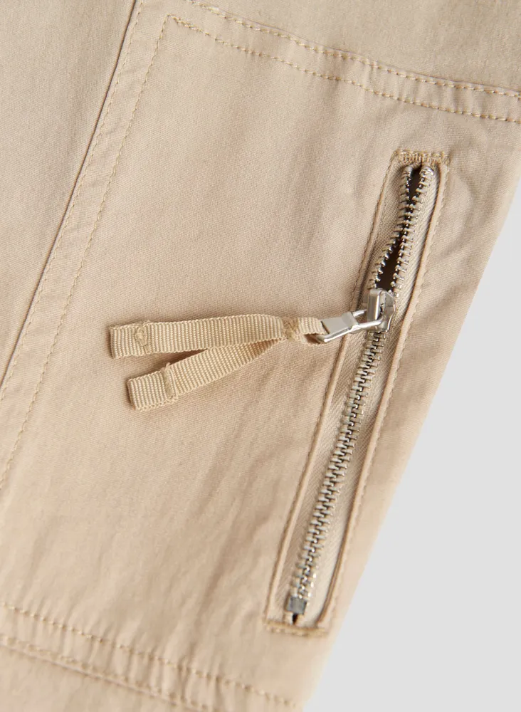 Laura Plus Zipper Detail Cargo Capris