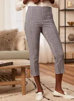 Gingham Print Pull-On Capris