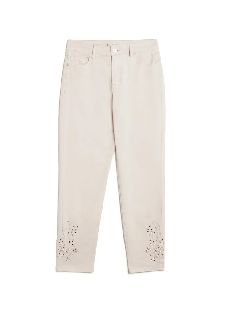 Embellished Floral Embroidery Jeans