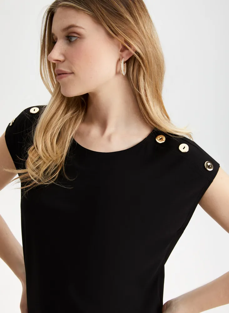 Button Detail Top