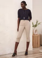 Pull-On Slim Leg Capris