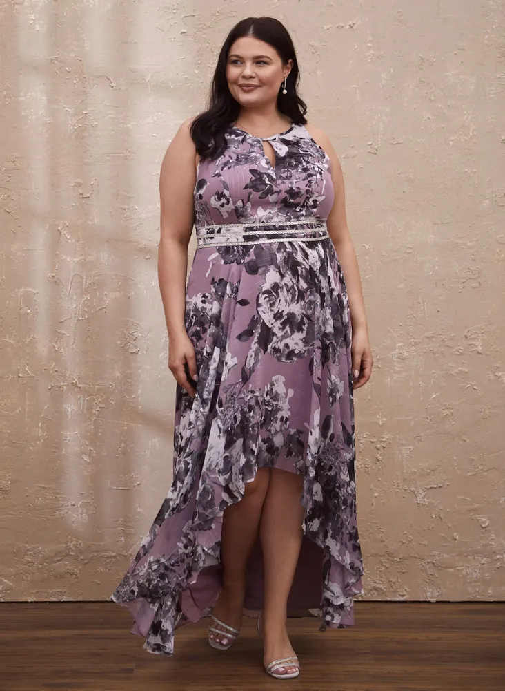 Plus Size Formal Dresses  Elevate Your Style with Spacious and