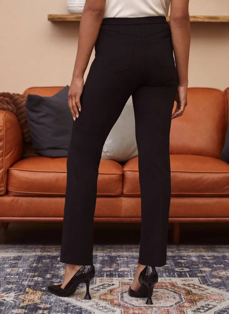 Signature Fit Straight Leg Pants