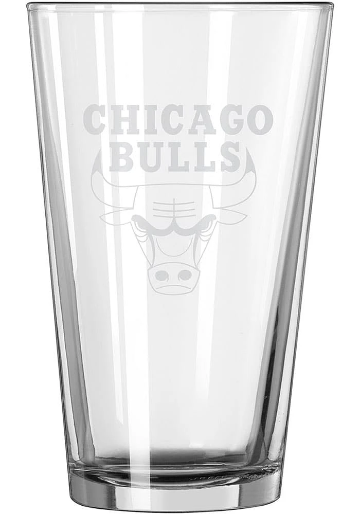 Chicago Bulls 16 OZ Frost Pint Glass - White