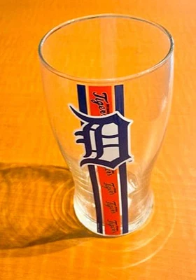 Detroit Tigers 20 OZ Half Stripe Pint Glass - Blue