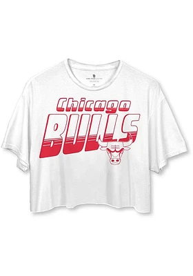 Junk Food Clothing Chicago Bulls Womens White Cropped Short Sleeve T-Shirt