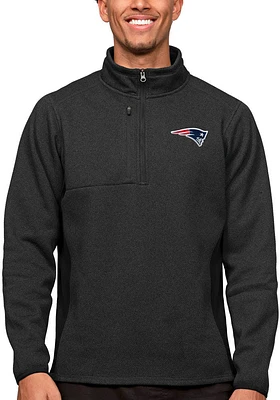 Antigua New England Patriots Mens Black Course Long Sleeve Qtr Zip Pullover