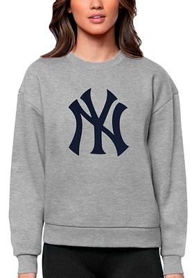 Antigua New York Yankees Womens Full Front Victory Crew Sweatshirt