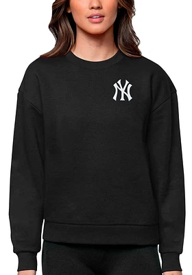 Antigua New York Yankees Womens Victory Crew Sweatshirt