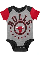 Chicago Bulls Baby Black Scoring Streak Set One Piece with Bib