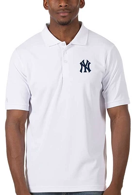 Antigua New York Yankees Mens Legacy Pique Short Sleeve Polo