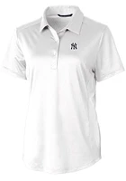Cutter and Buck New York Yankees Womens Prospect Textured Short Sleeve Polo Shirt