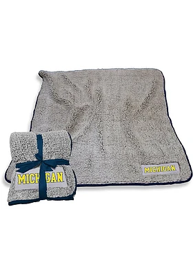 Michigan Wolverines Frosty Sherpa Fleece Blanket - Grey