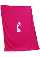 Cincinnati Bearcats Pink Screened Sweatshirt Blanket