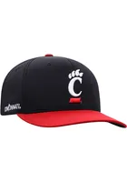 Top of the World Cincinnati Bearcats Mens Black 2T Reflex One-Fit Flex Hat