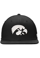 Top of the World Iowa Hawkeyes Mens Black Iconic Flatbill One-Fit Design Flex Hat