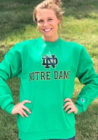 Champion Notre Dame Fighting Irish Mens Green Arch Mascot Long Sleeve Crew Sweatshirt