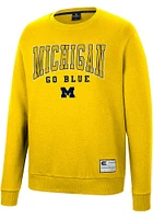 Colosseum Michigan Wolverines Mens Scholarship Fleece Long Sleeve Crew Sweatshirt