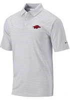 Columbia Arkansas Razorbacks Mens Grey Club Invite Stripe Short Sleeve Polo