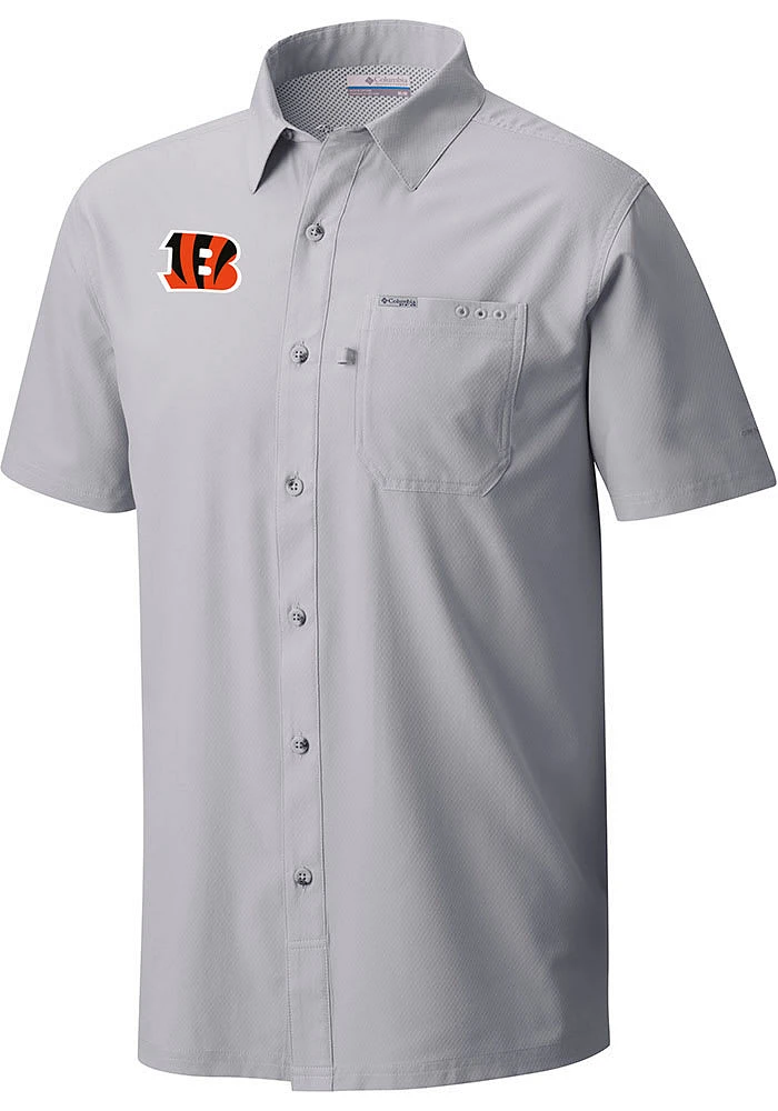 Columbia Cincinnati Bengals Mens Heat Seal Slack Tide Camp Short Sleeve Dress Shirt