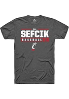 Cal Sefcik  Cincinnati Bearcats Dark Grey Rally NIL Stacked Box Short Sleeve T Shirt