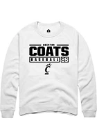 Quinton Coats Rally Cincinnati Bearcats Mens NIL Stacked Box Long Sleeve Crew Sweatshirt
