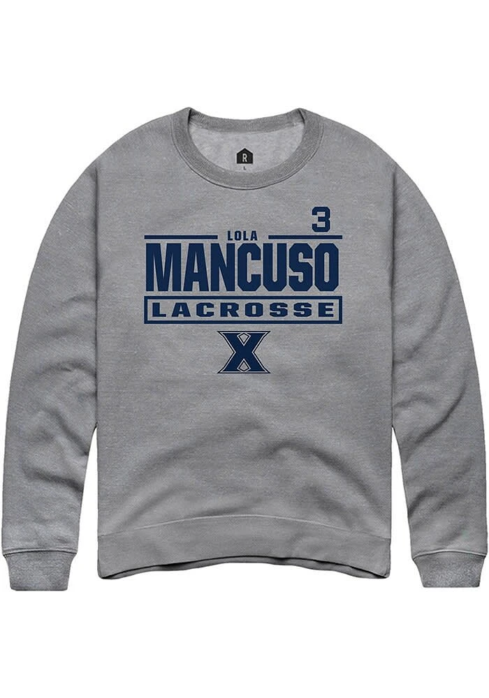 Lola Mancuso Rally Xavier Musketeers Mens Graphite NIL Stacked Box Long Sleeve Crew Sweatshirt