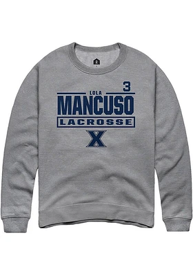Lola Mancuso  Rally Xavier Musketeers Mens Graphite NIL Stacked Box Long Sleeve Crew Sweatshirt
