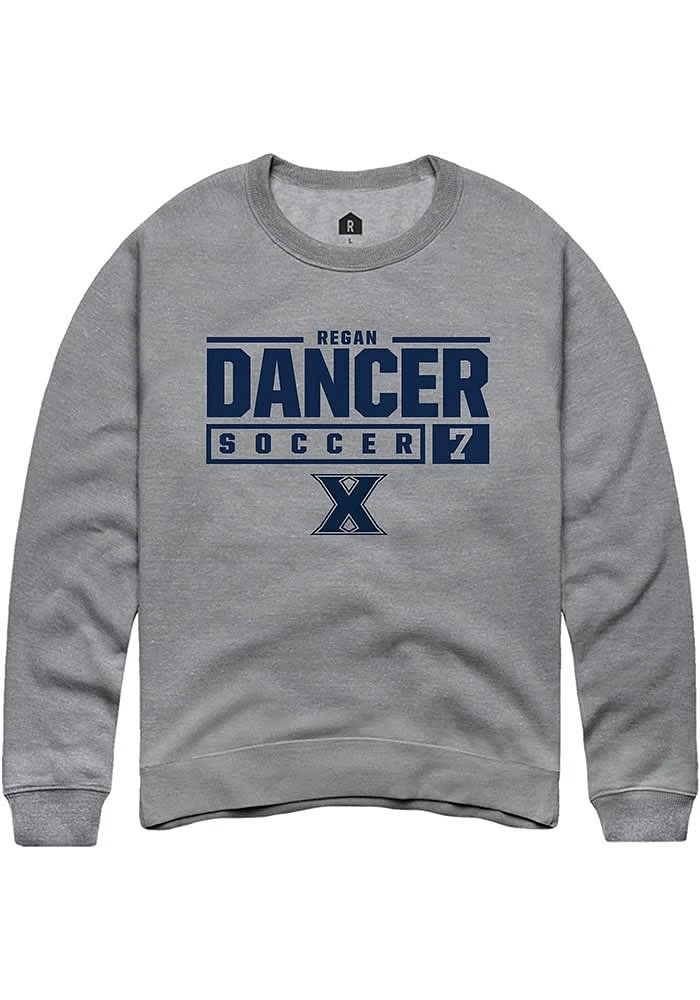 Regan Dancer Rally Xavier Musketeers Mens Graphite NIL Stacked Box Long Sleeve Crew Sweatshirt