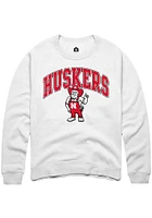 Rally Nebraska Cornhuskers Mens White Arched Mascot Long Sleeve Crew Sweatshirt