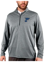 Antigua St Louis Blues Mens Charcoal Rally 2.0 Long Sleeve Qtr Zip Pullover