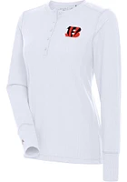 Antigua Cincinnati Bengals Womens White Explore LS Tee