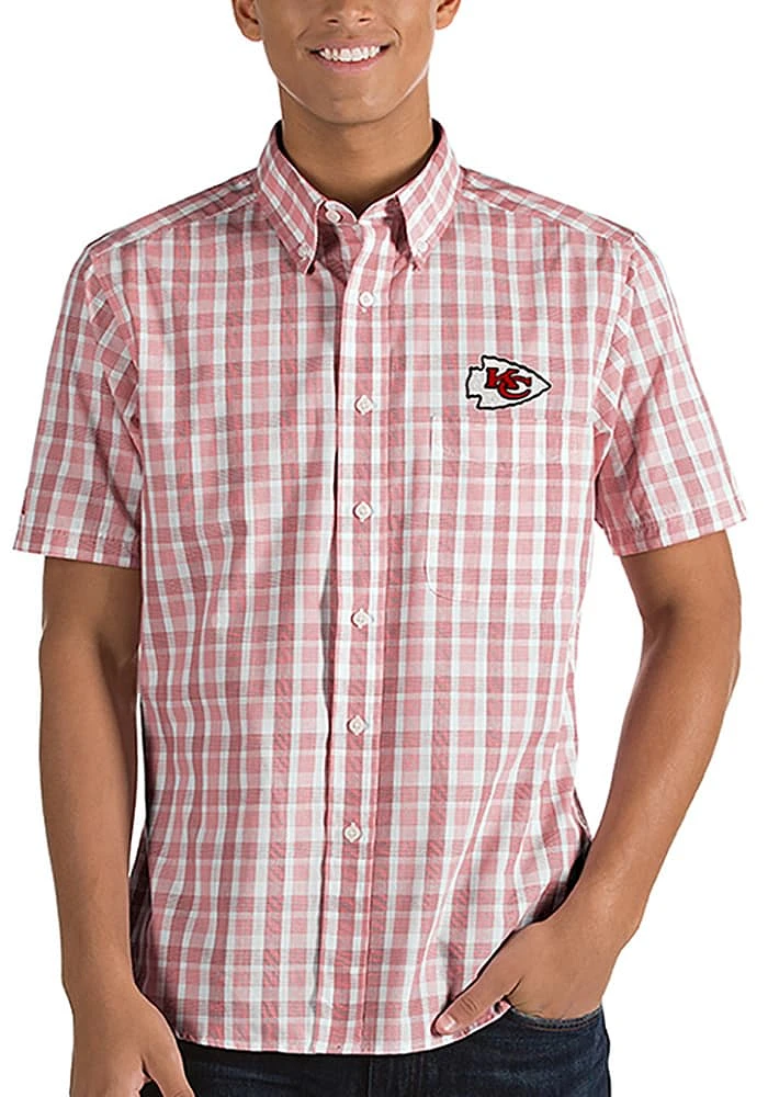 Antigua Kansas City Chiefs Mens Red Crew Short Sleeve Dress Shirt