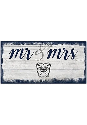 Butler Bulldogs Script Mr and Mrs Sign - Green
