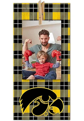Iowa Hawkeyes Plaid Clothespin Sign - Black